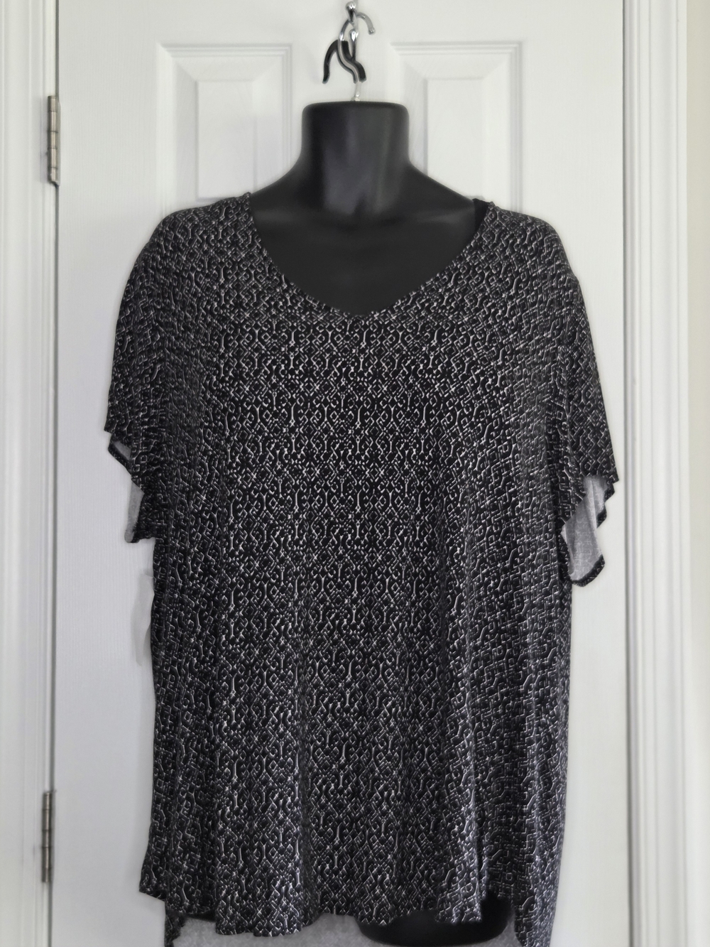 Alfani Black Patterned Top - Classic Short Sleeve